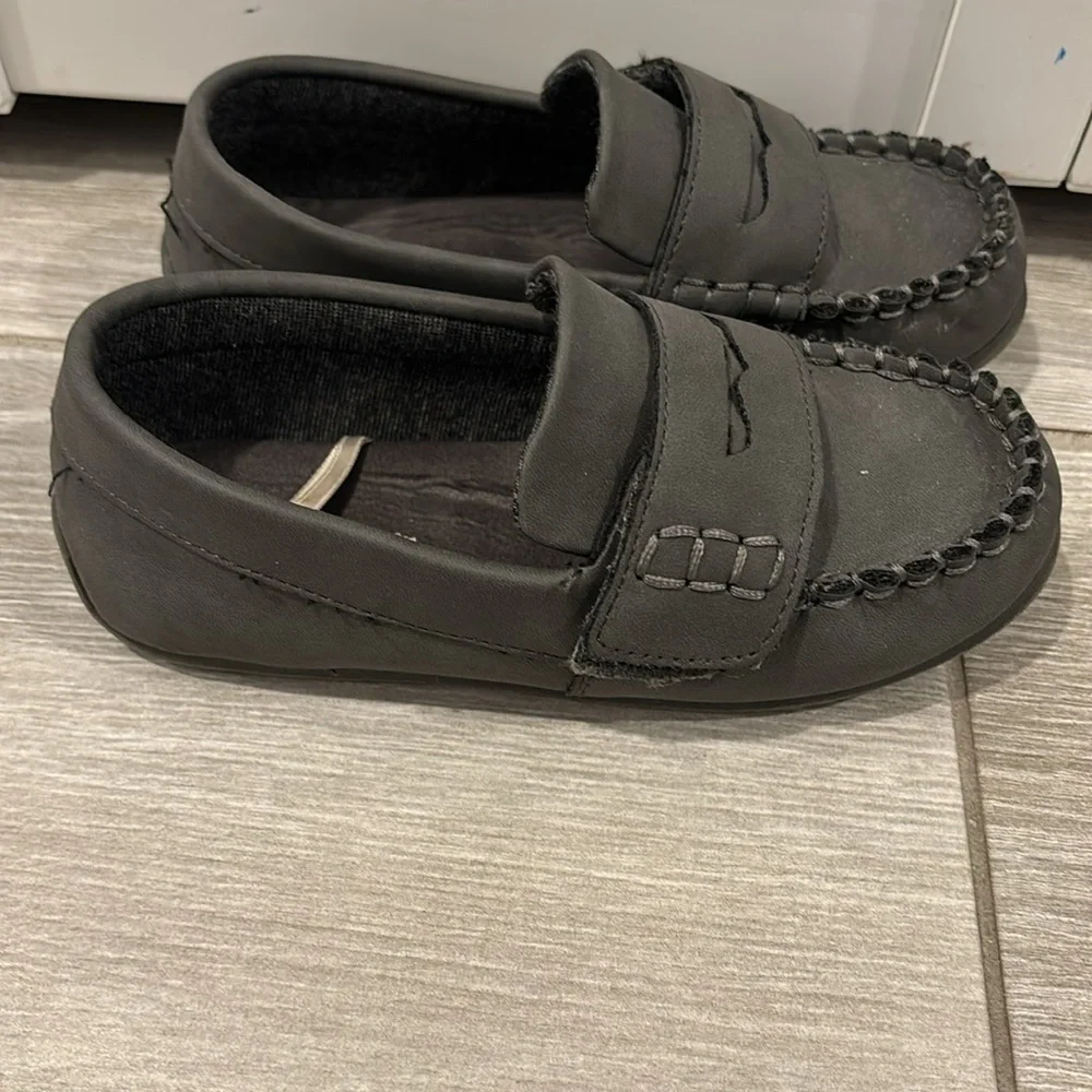 Boy shoes